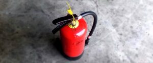 Tűzvédelmi eszközök, berendezések szakcéges felülvizsgálata a COVID 19 világjárvány ideje alatt-min